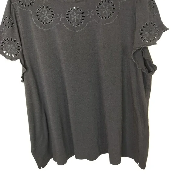 Laurie Felt Top Floral Embroidered Cap Sleeve Tee Black Stretch - Picture 3 of 11